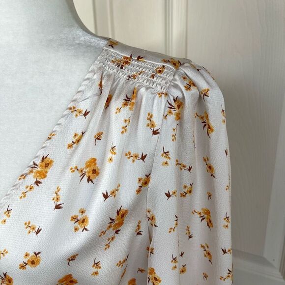 LUSH Floral Surplice Peplum Long Sleeve Blouse (Cream) - Small - Picture 5 of 11